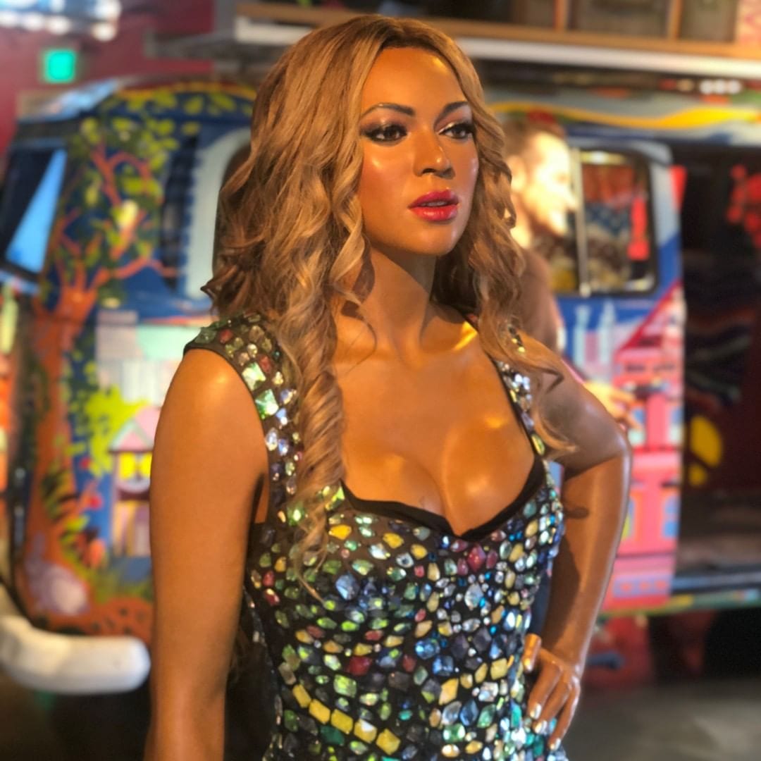 Rub elbows and take photos with lifelike wax figures of your favorites celebrities at @tussaudssf, located right up the street of the hotel. You won’t believe they aren’t real!#hotelzephyr #hotelzephyrsf #visitfishermanswharf #beyonce #madametussauds