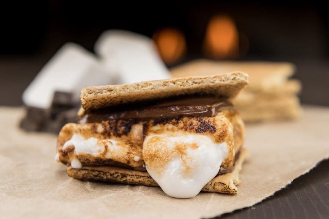 Join us, from 5pm – 6pm, at the Yard for Smore’Z Happy Hour! Enjoy a campfire treat popular in the United States, Mexico, and Canada, right here in our courtyard. Portion of the proceeds goes to @gktwvillage #hotelzephyrsf  #smorezhappyhour #smores