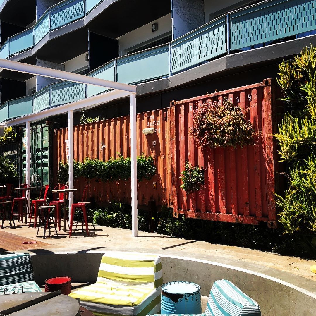 “Unique garden spaces in unusual places!” 📷 by @arcscape #hotelzephyrsf #theyard #courtyard